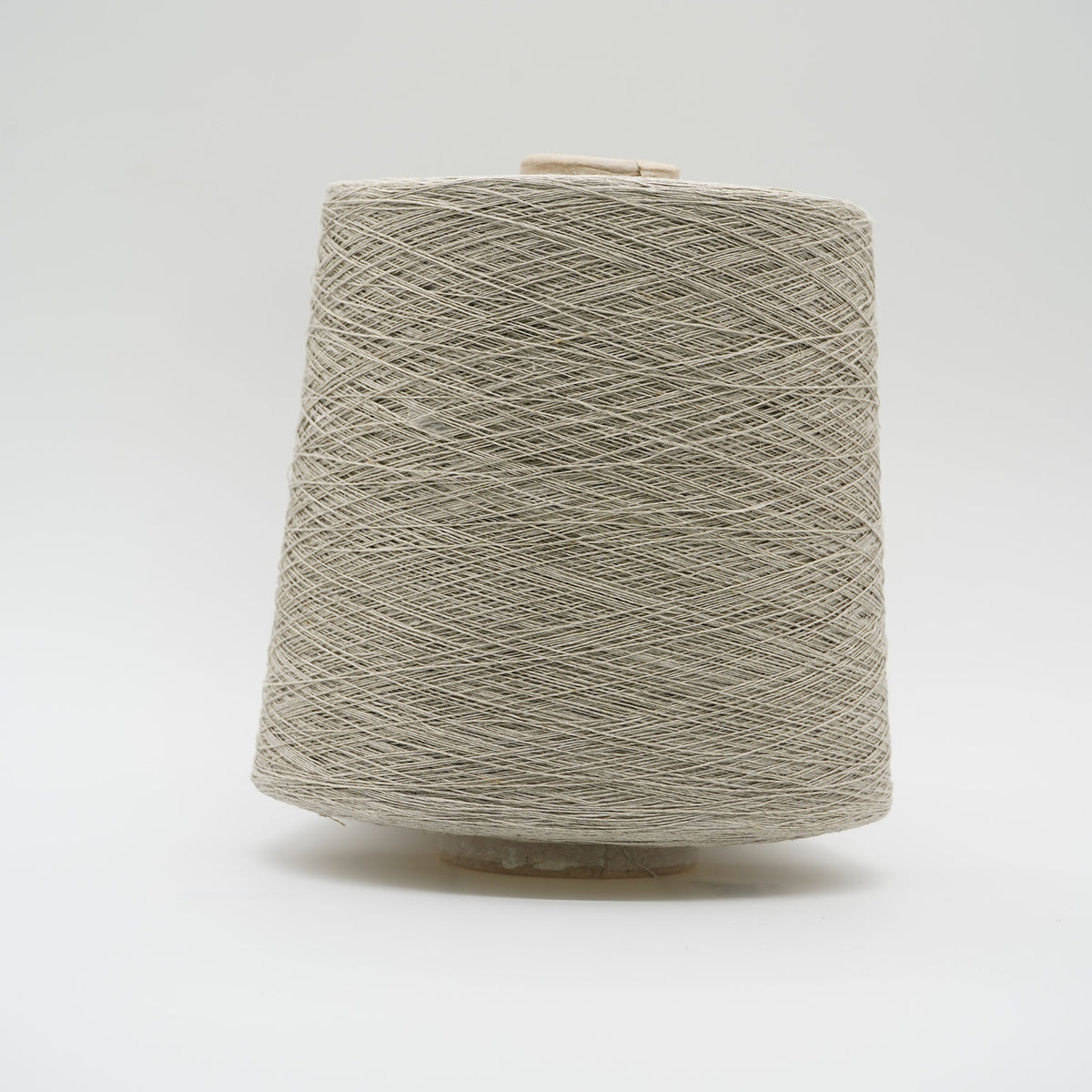 リネン15／1 CH巻 約950g～1kg巻 約9,000m 11F400460